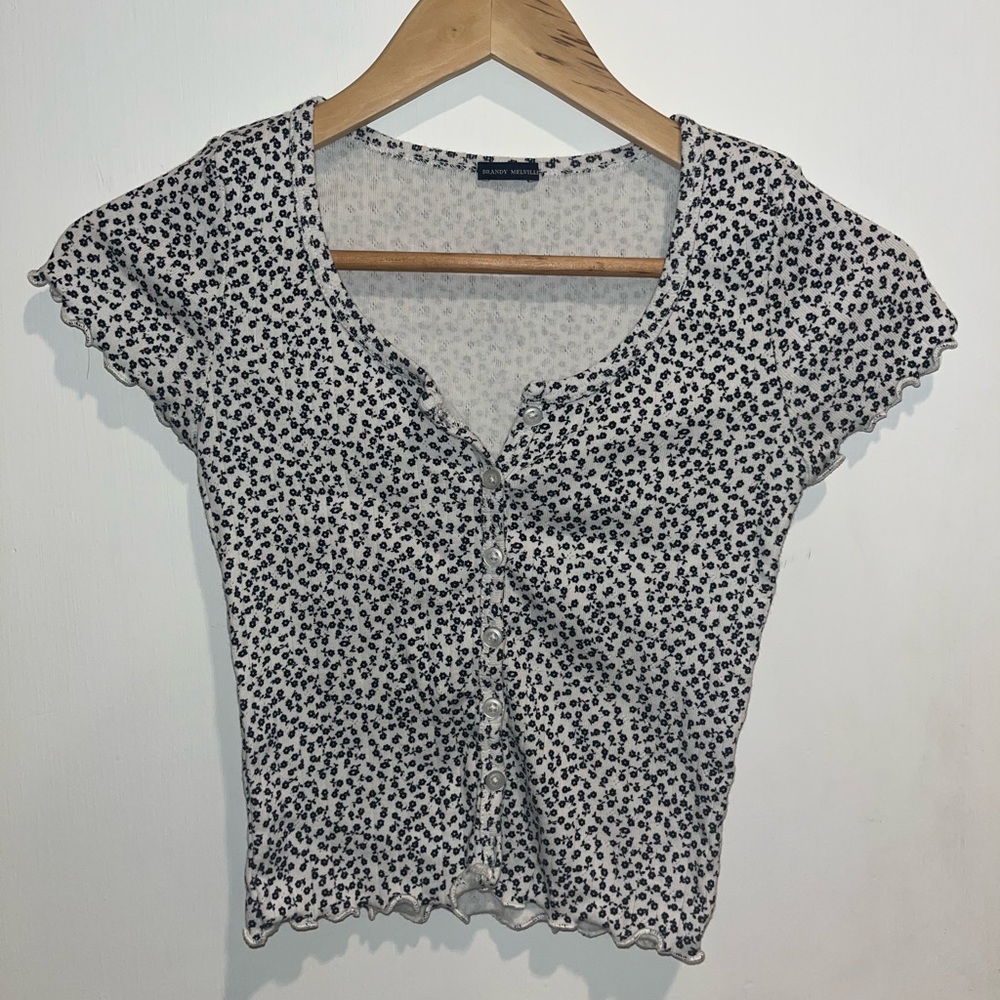 brandy melville - button up top